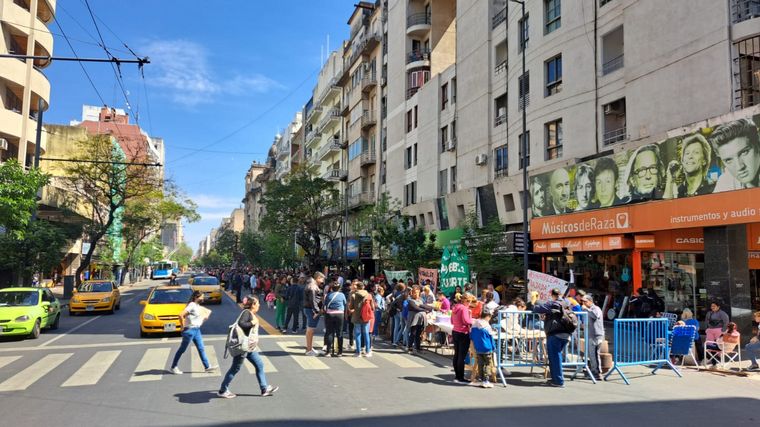 En Córdoba, el 75% de los comercios no cumplen sus expectativas de venta